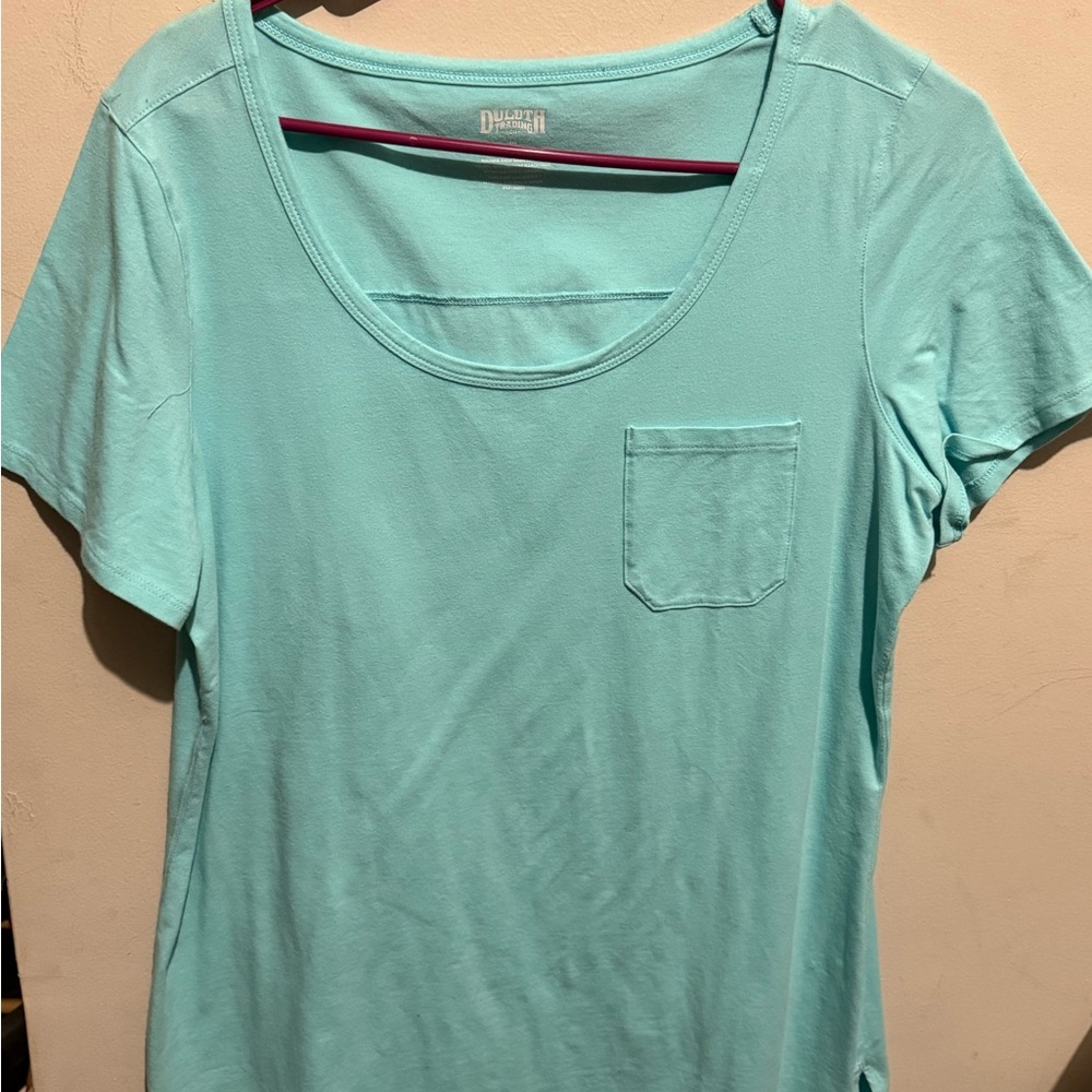 Duluth Trading Co Aqua Short Sleeve Tee